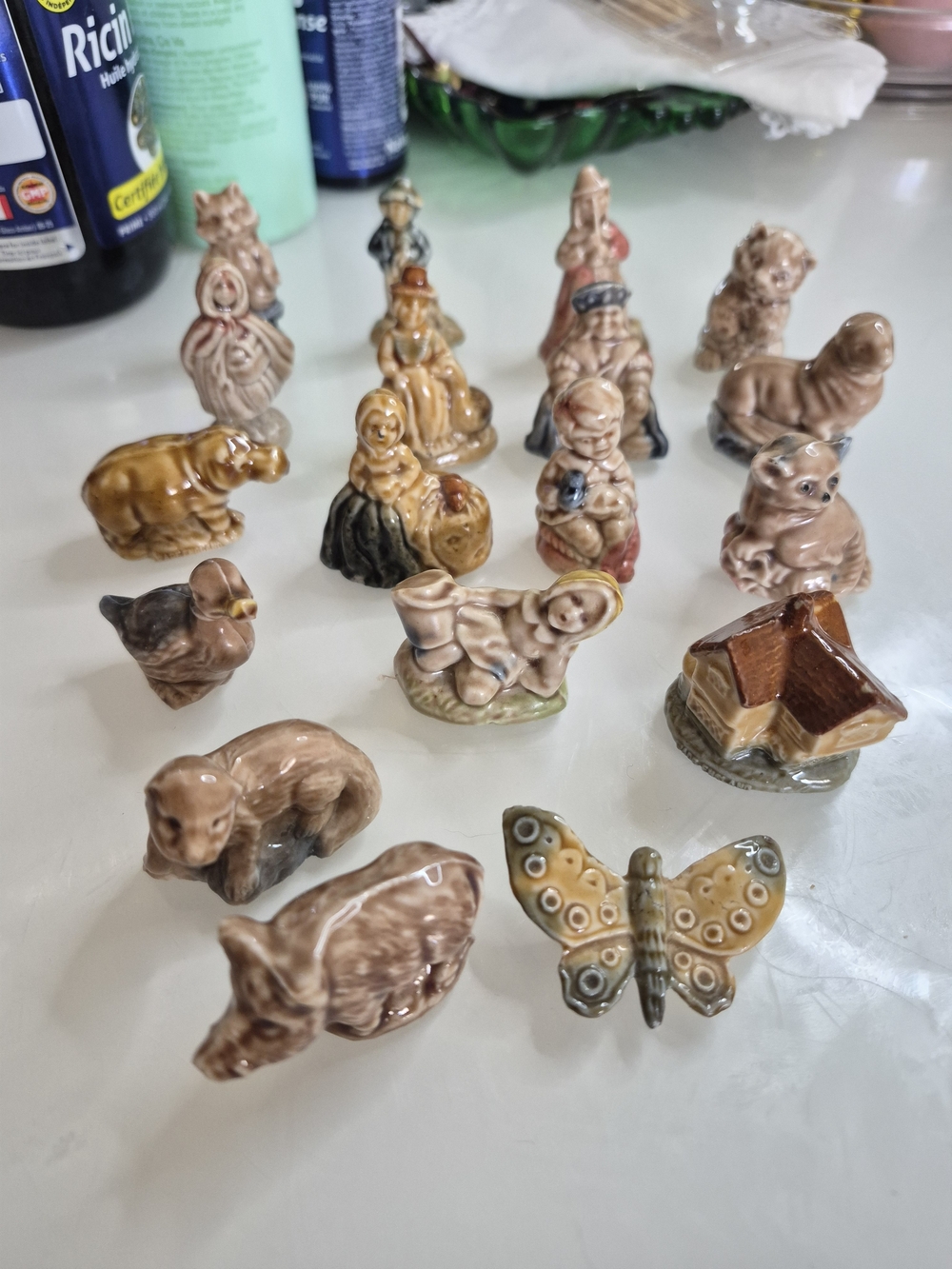 Bundle Of 18 Wade Figurines